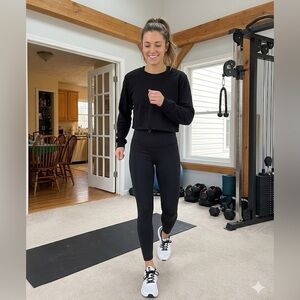 90 Degree By Reflex Black Long Sleeve Crop Top with Waist Cinch Size Medium